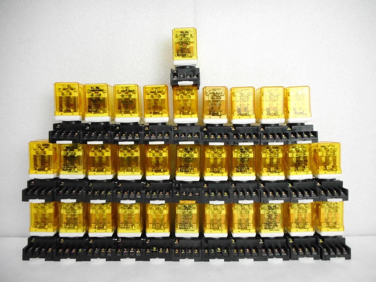 Used Koino Kunhung KH-102-3C Relay Reseller Lot of 32 Used Working