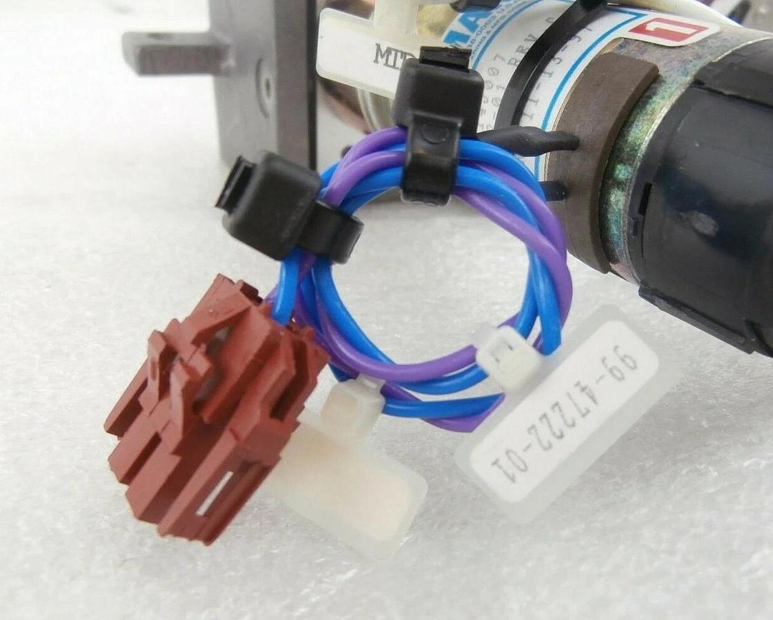 Used SVG Silicon Valley Group 99-38154-01 Wafer Shuttle Robot Arm No Effector Working