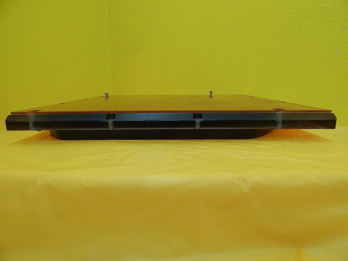 Used Lam Research 713-011203-001 90 Degree Loadlock Cover Rainbow 4420 Working