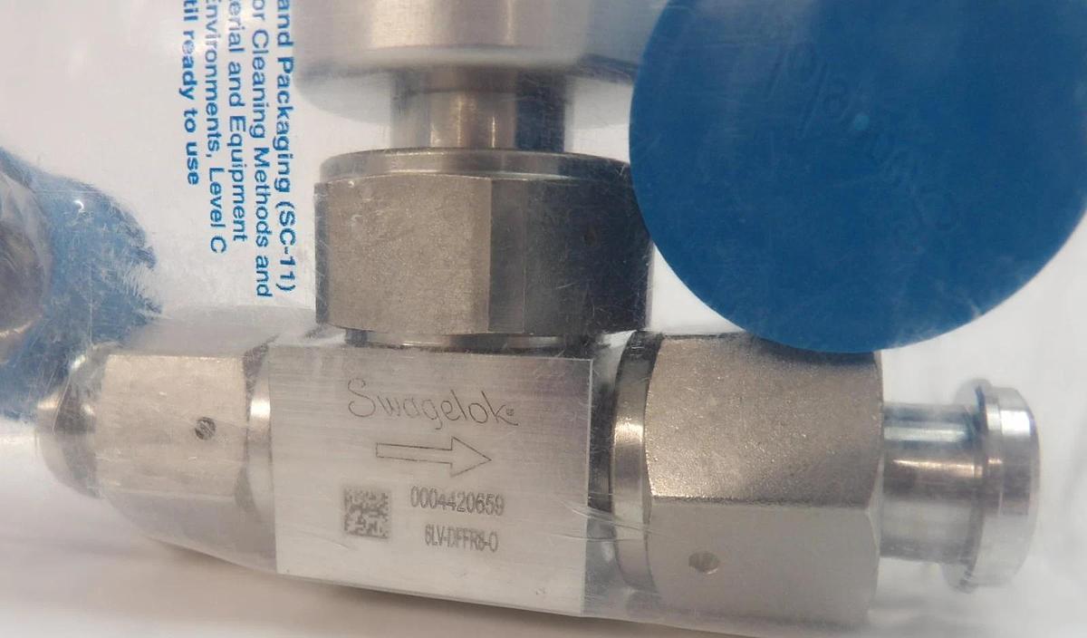 Swagelok 6LV-DFFR8-0 Diaphragm Valve lot of 2 New