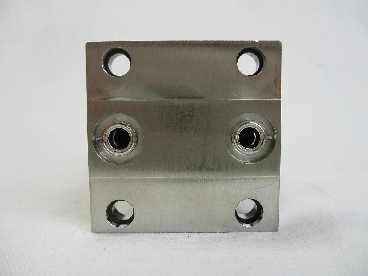Used Parker Veriflo 45600672PA Valve Reseller Lot of 5 SQMICROHF502PUPG6049VESP Used