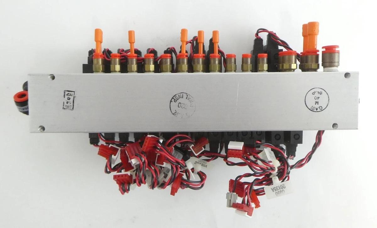 Used AMAT Applied Materials 0190-20124 19-Port Pneumatic Manifold Working Surplus