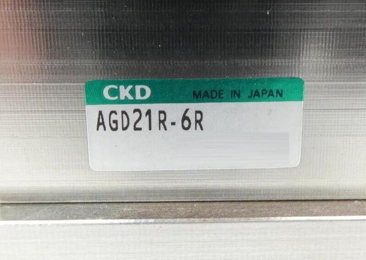 Used Fujikin FCST1150FC-6J2-F200L-N2 Mass Flow Controller MFC CKD AGD21R-6R Working