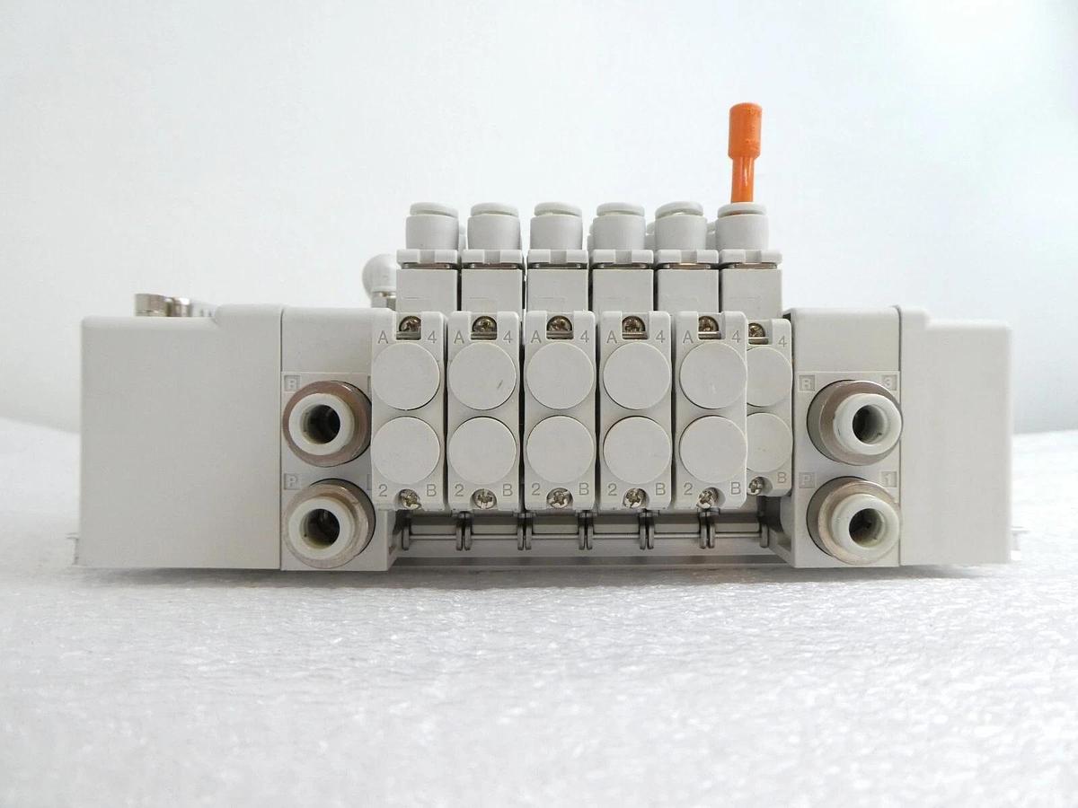 Used SMC SS5Q13-ULB000080 6-Port Pneumatic Solenoid Valve Working Spare