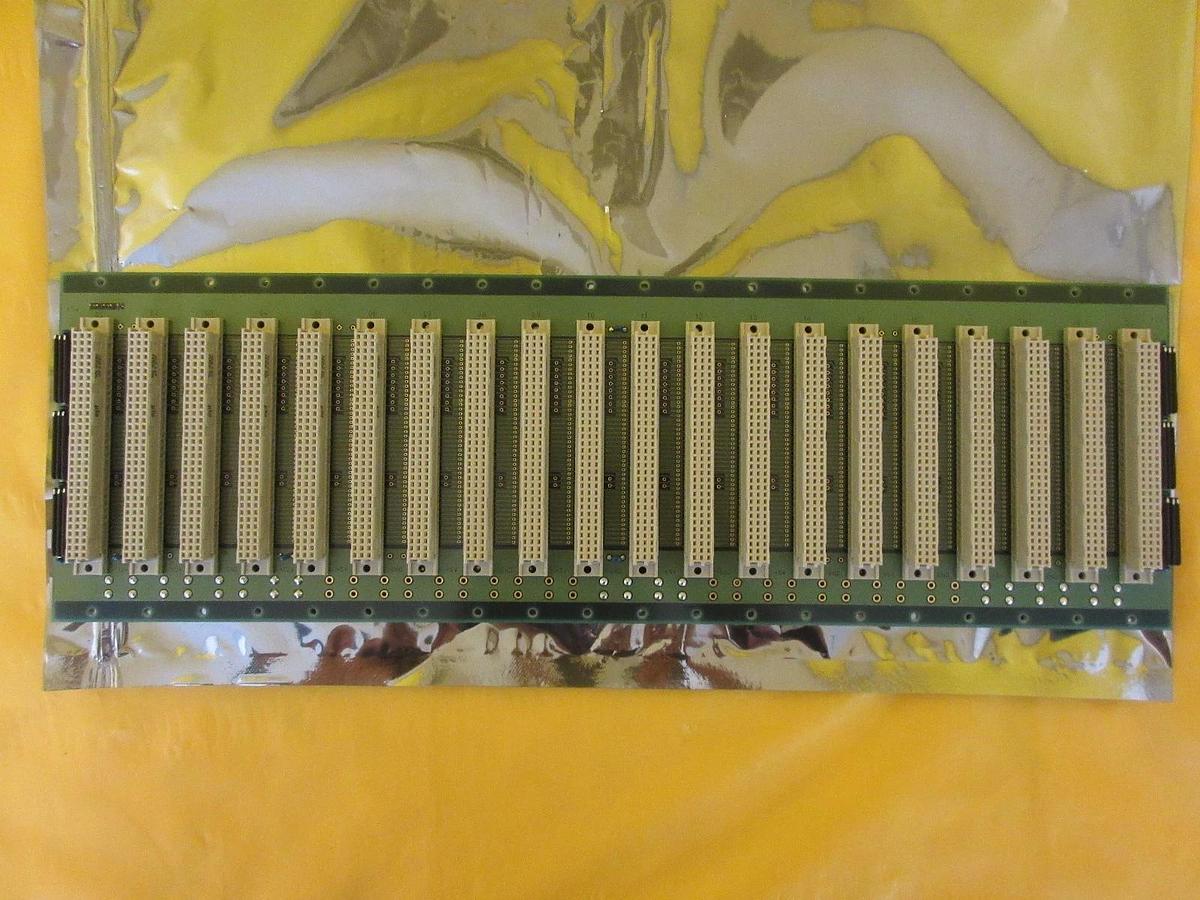 Used SRC R14870 VME Systembus 20-Slot Backplane Board PCB Used Working