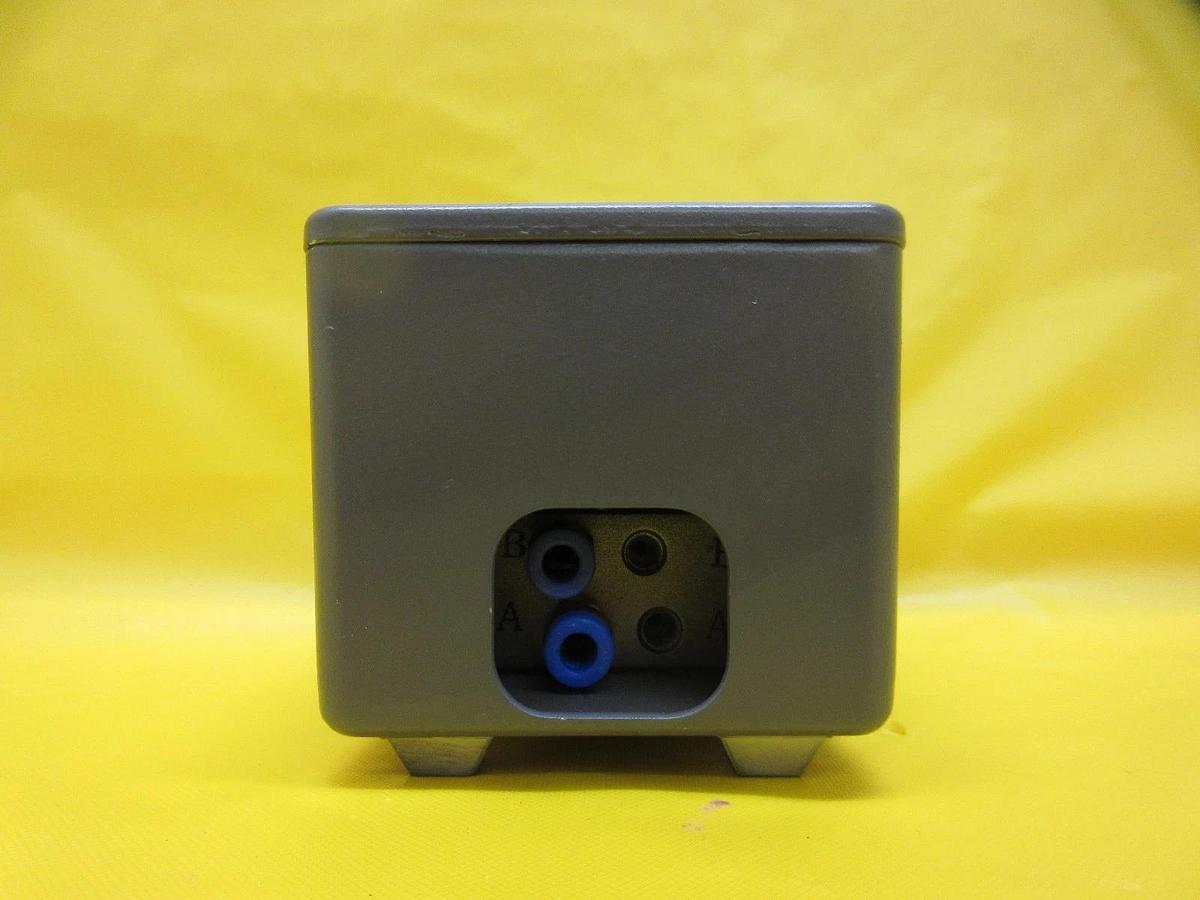 Used Oxford Instruments 1108-096 U.D.C. Pneumatic Unit JEOL JEM-2010F Used Working