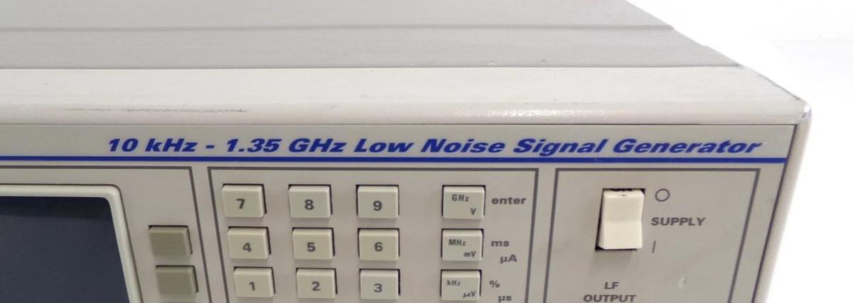 Used IFR 2040 10khz-1.35Ghz Low Noise Signal Generator 9.15 Error 27 Dented As-Is