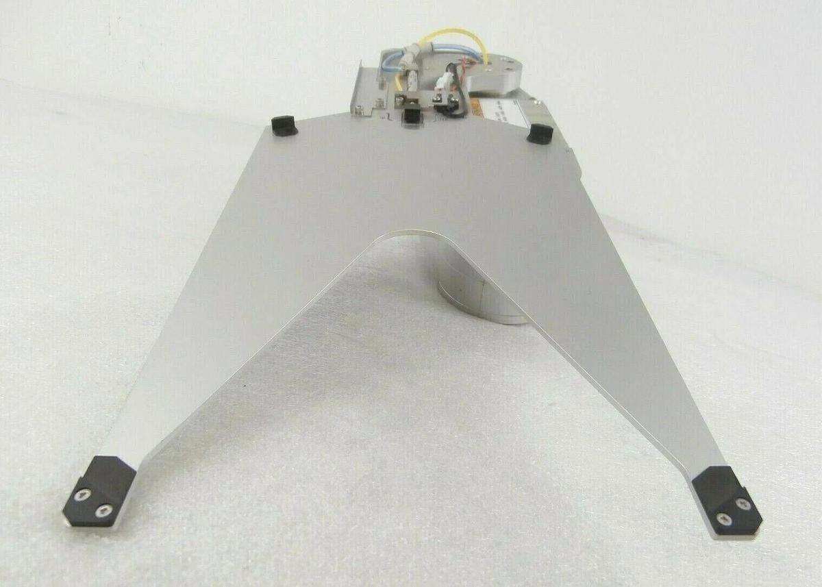 Used Yaskawa Electric XU-RC350D-D91 Indexer Robot Lower Arm with End Effector As-Is