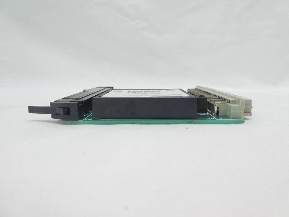 Used AMAT Applied Materials 0100-09117 DIO Fuse Board PCB Precision 5000 P5000 Spare