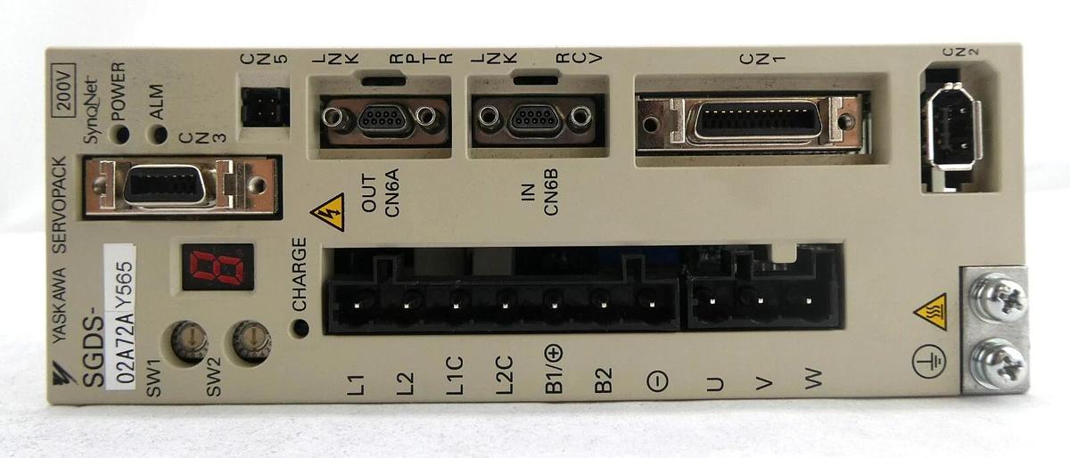 Used Yaskawa Electric SGDS-02A72AY565 Servo Drive SERVOPACK SynqNet 200V Working