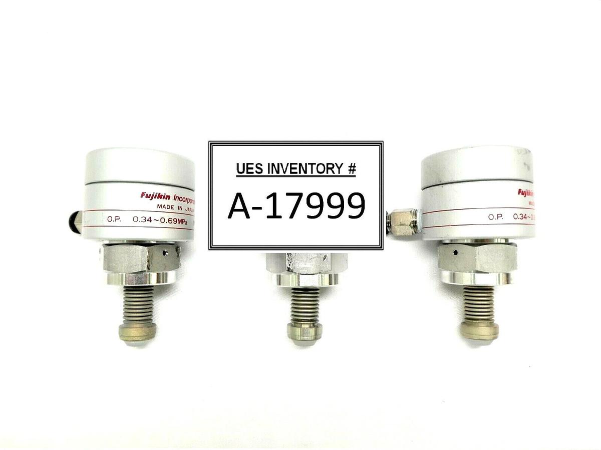Used Fujikin 073012 Globe Type Bellows Valve 0.34 ~ 0.69MPa N.C. Lot of 3 Working