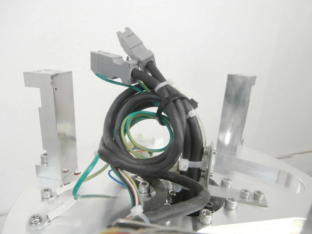 Used Yaskawa Electric XU-RC350D-D91 Dual Arm Indexer Robot No Head Incomplete As-Is