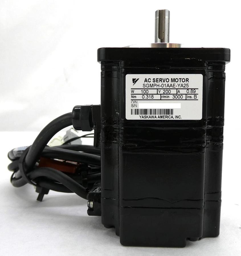 Used Yaskawa Electric SGMPH-01AAE-YA25 AC Servo Motor SIGMA-2 Working Surplus