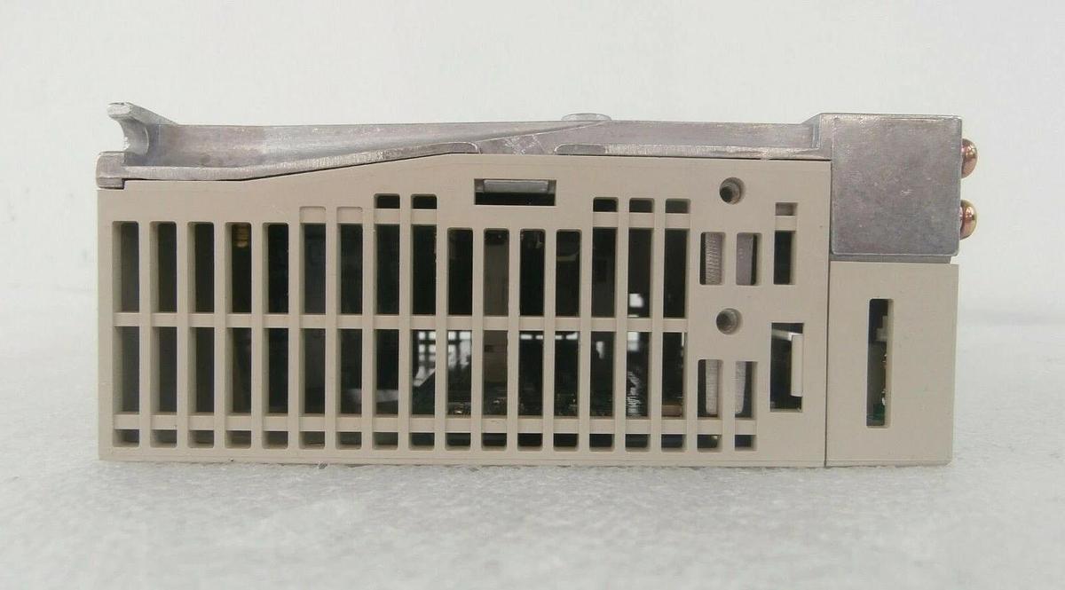 Used Yaskawa Electric SGDM-A5ADA-TE3B Servo Driver SERVOPACK TEL Lithius Working
