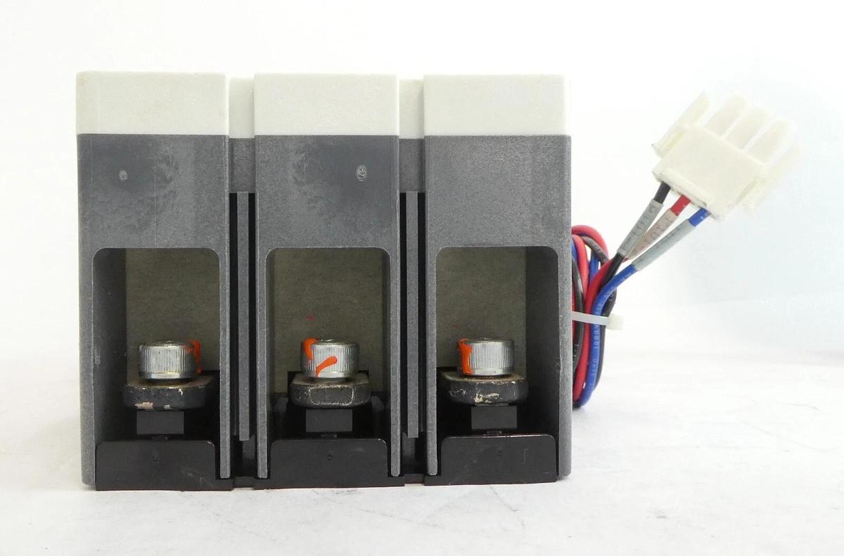 Used Eaton JGE3250NN Circuit Breaker J250E ELJBN3250W Reseller Lot of 3 Working