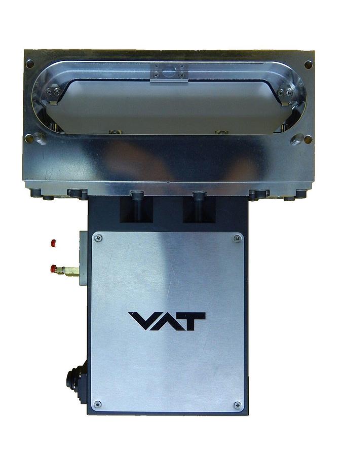 Used VAT 02010-AA44-0002 Pneumatic High Vacuum 12" Slit Valve Working