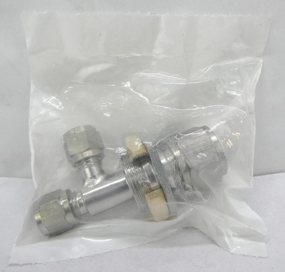 Used Gasflo Products BHD-809-604896 Fitting Assembly Reseller Lot of 8 New Surplus