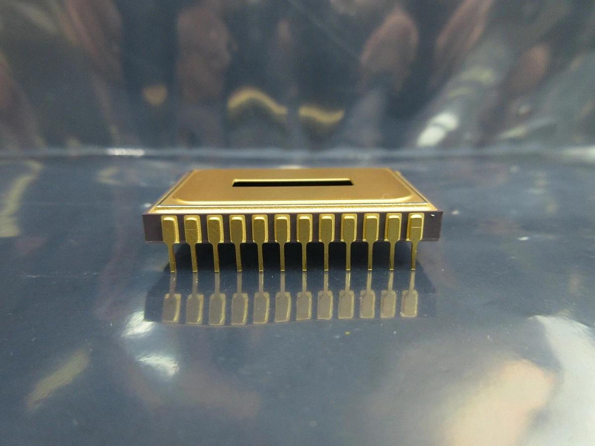 Used Hamamatsu S9037-0902N Window-Less CCD Area Image Sensor FW08 388 Nikon Working