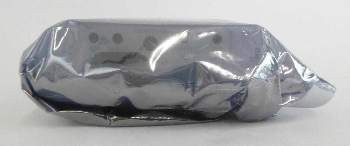 Brooks Instrument GF120C-102774 Mass Flow Controller MFC 100 SCCM N2 New