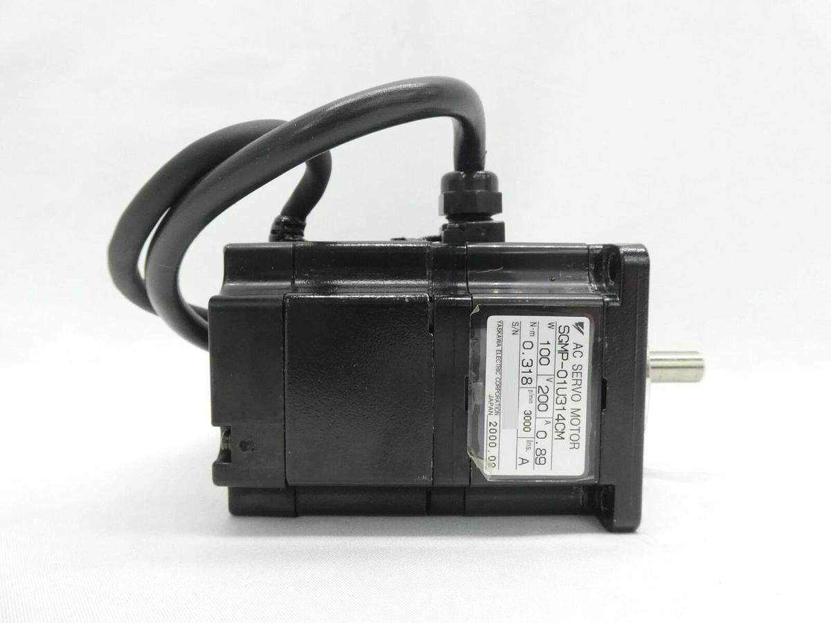 Used Yaskawa Electric SGMP-01U314CM AC Servo Motor SGMP Working Surplus