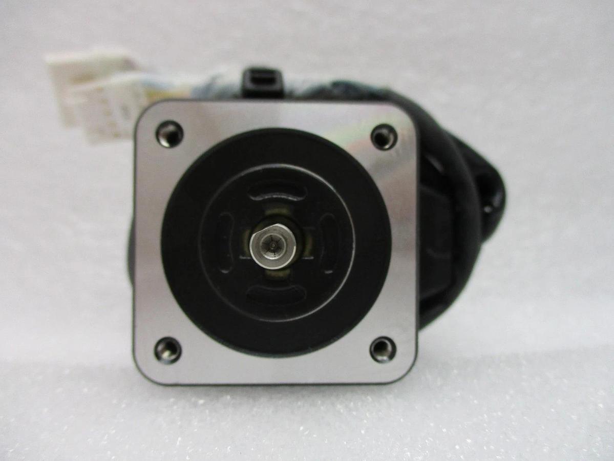 Used Sanyo Denki 103F5508-70XE42 Stepping Motor StepSyn TEL Lithius Working Surplus