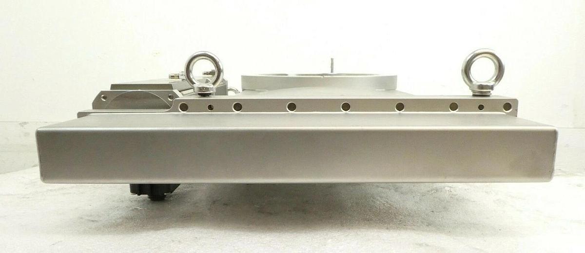 Used VAT 10848-UE28-BJO1 UHV Ultra High Vacuum Chamber Gate Valve AMAT Working Spare