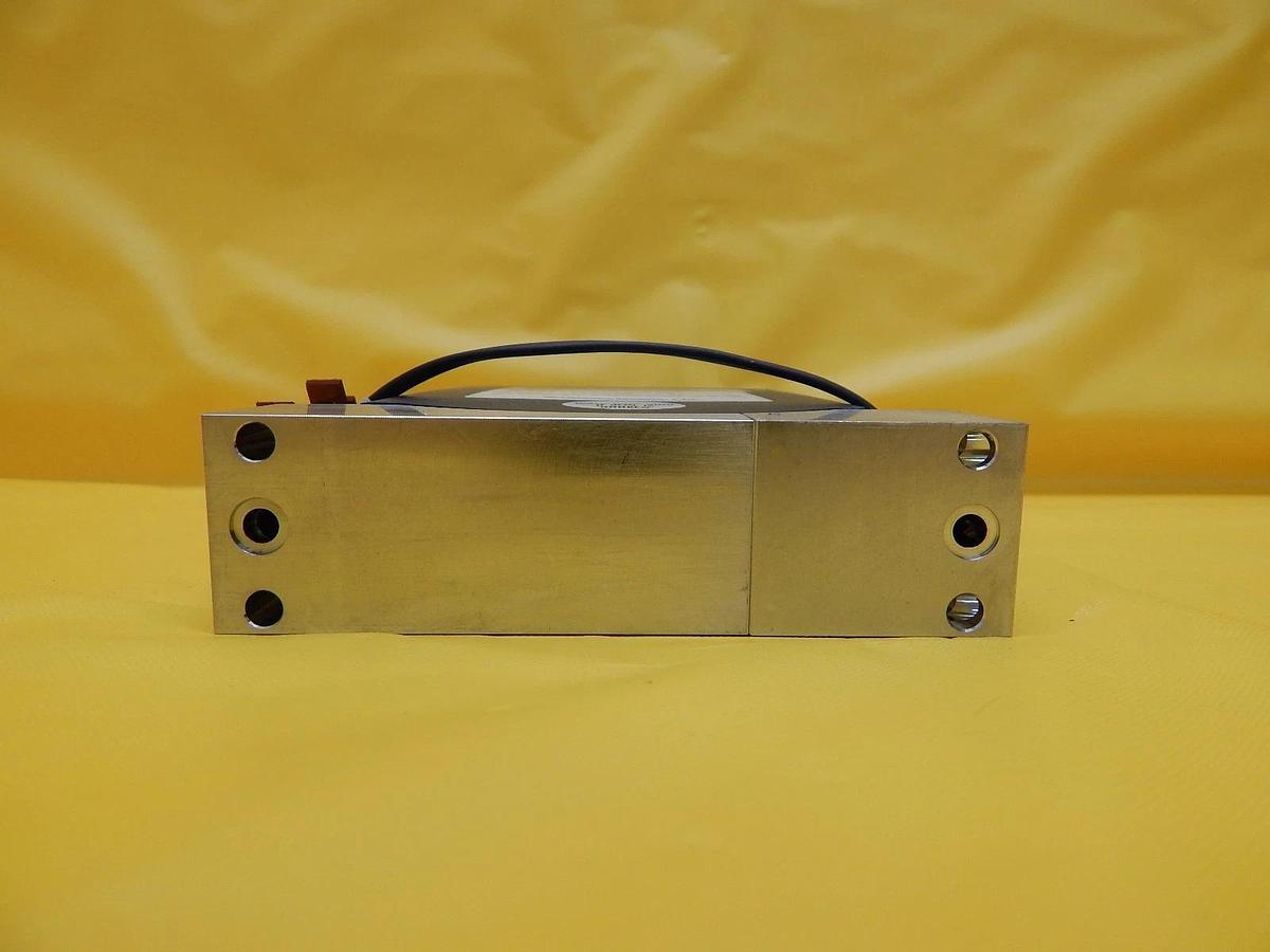 Used Aera FCPI981CBAXDIDJAA Pressure Insensitive MFC MGMR PI-98 AMAT 0190-34215 Used