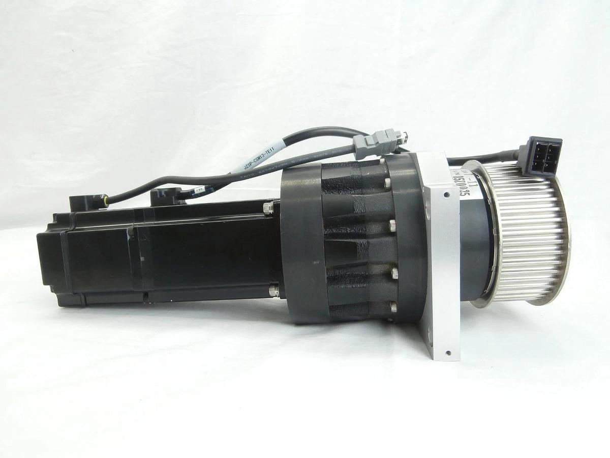 Used Yaskawa SGMAS-12ABA-TE12 AC Servo Motor TEL 5085-407038-11 PRA Lithius Working