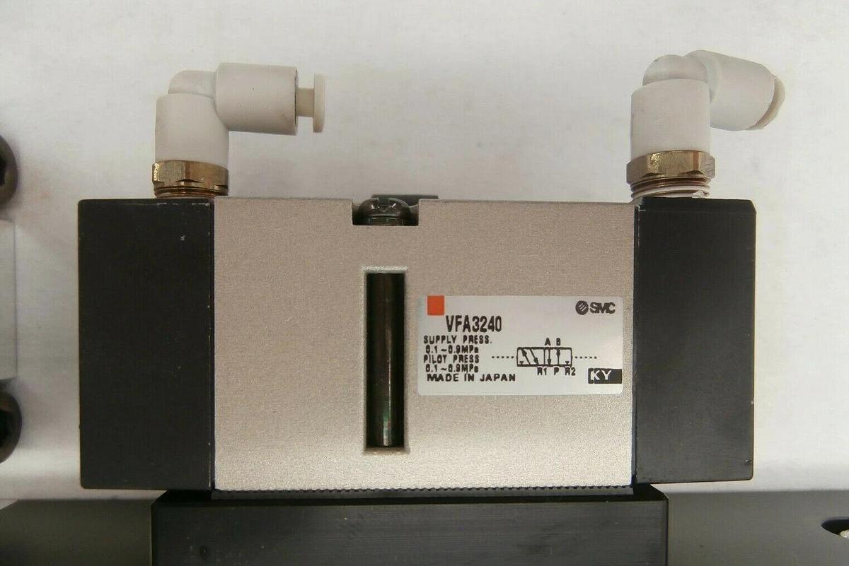 Used VAT 02110-BA44-AUM1 Pneumatic Rectangular Wafer Transfer Valve MONOVAT Spare