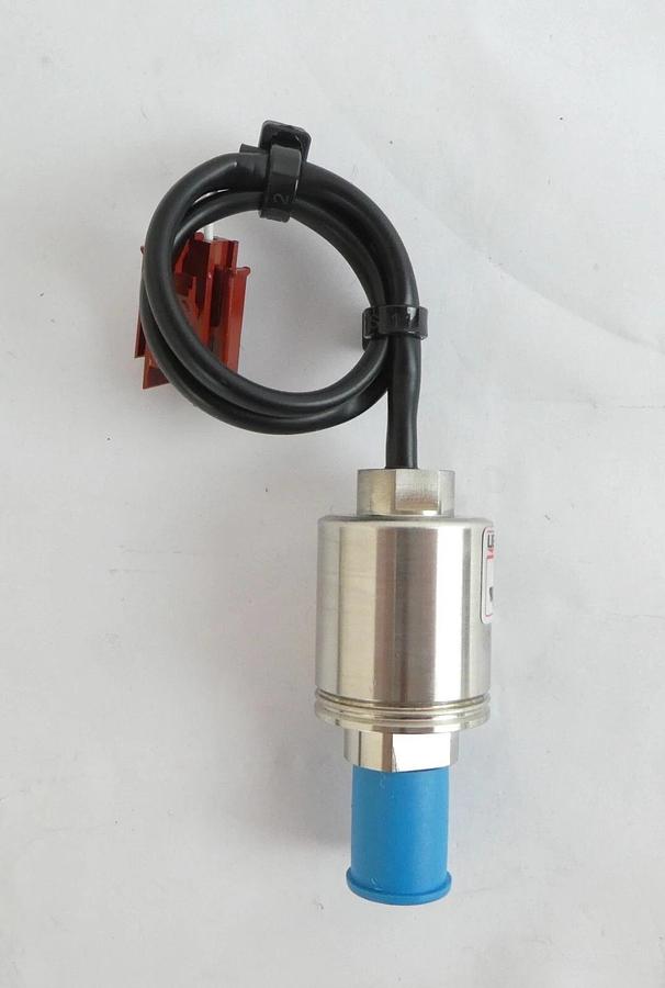 Used UE Precision Sensor Pressure Switch E36W-H420 E36W-H42 Lot of 4 Working