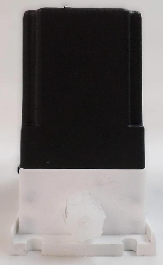 Used Entegris 6500-T2-F02-H04-M-P8-U3 NT Integrated Flow Controller Working