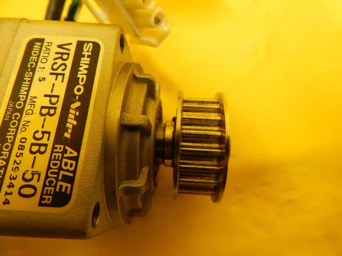 Used Omron R88M-W05030T AC Servo Motor VRSF-PB-5B-50 Used Working