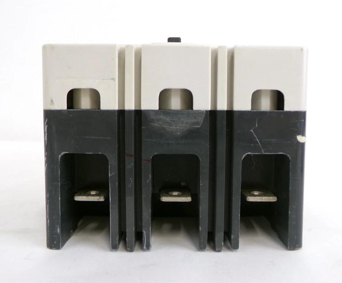 Used Cutler-Hammer 6638C90G89 3-Pole Industrial Circuit Breaker EHD 14k Working