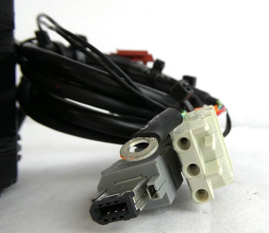 Used Yaskawa Electric SGMPH-01AAE-YA11 AC Servo Motor Reseller Lot of 2 Working