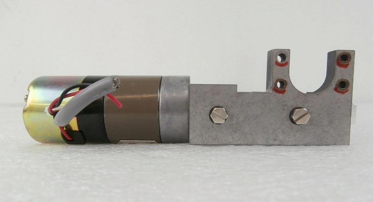 Used Yaskawa Electric UTOPI-020MX Minertia Motor UGQMEM-01SNQ22 NSR Cut Cable Spare