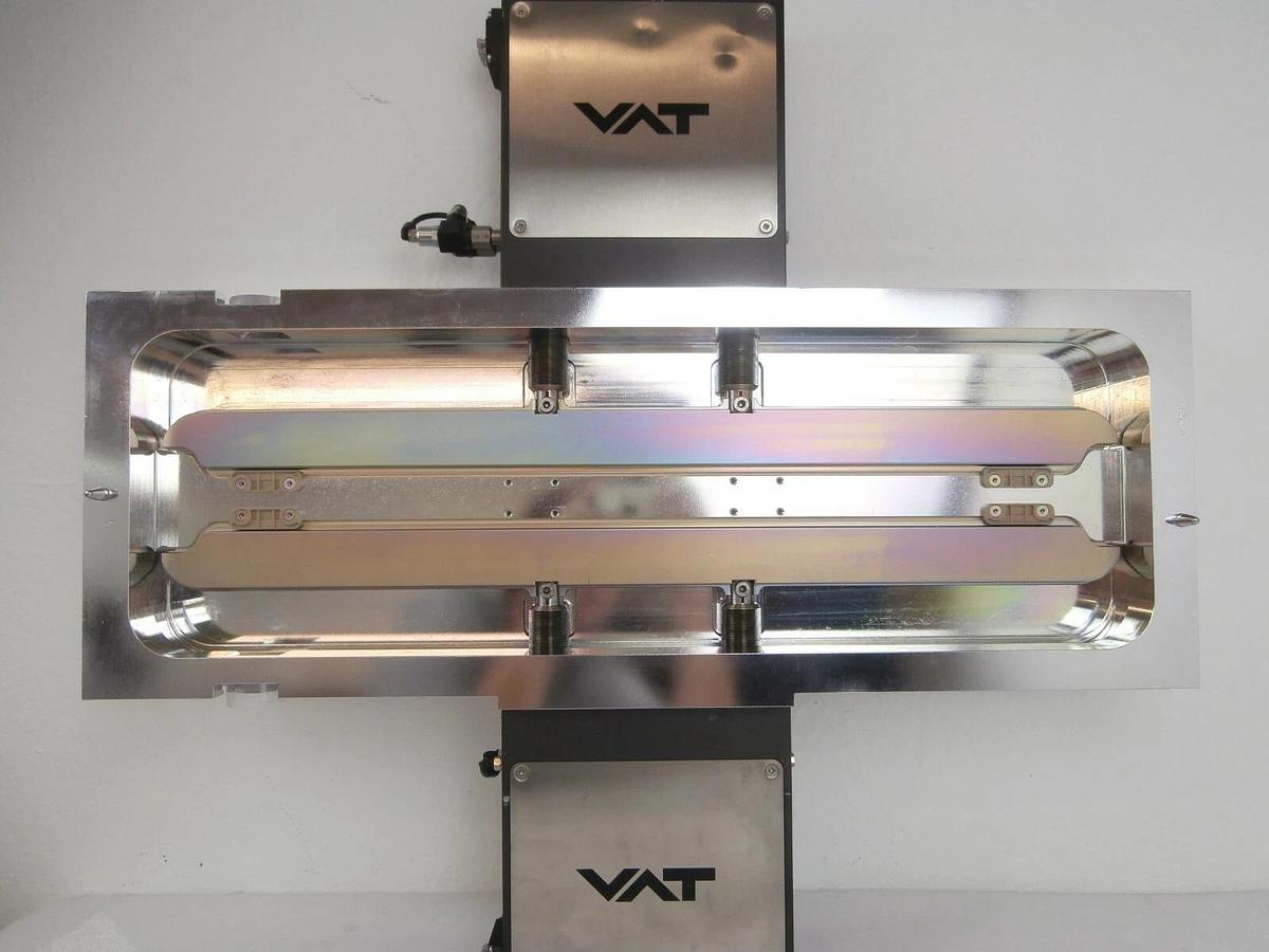 Used VAT 0210X-CA24-BIR1 Dual Slit Valve AMAT Applied Materials Quantum X Working