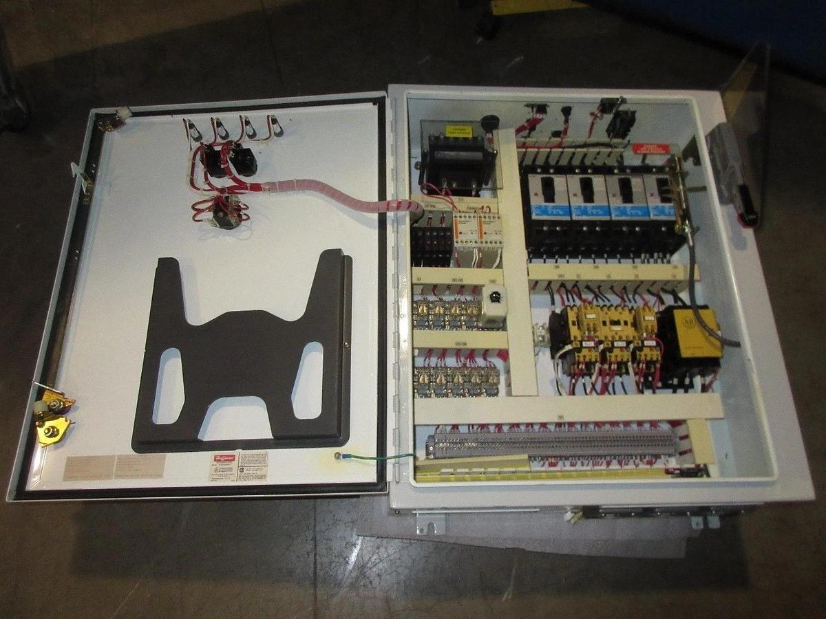 Used Edwards QDP80/QMB1200 Control Box Novellus Concept II Altus Used Working