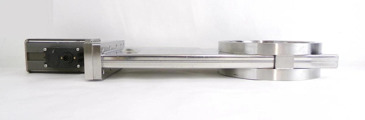 Used VAT 10846-UE24-AAM2 UHV Pneumatic Gate Valve Series 108 Untested