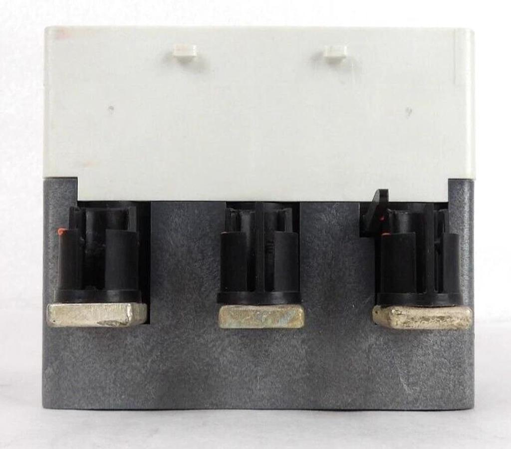 Used Cutler Hammer ELJBN3250W 3 Pole Ground Fault Protector Lot of 2 Working Surplus