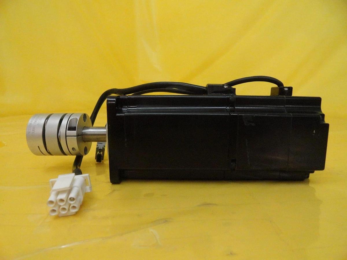 Used Omron R88M-W75030T-B AC Servo Motor NES100W-N15CXN16C Used Working