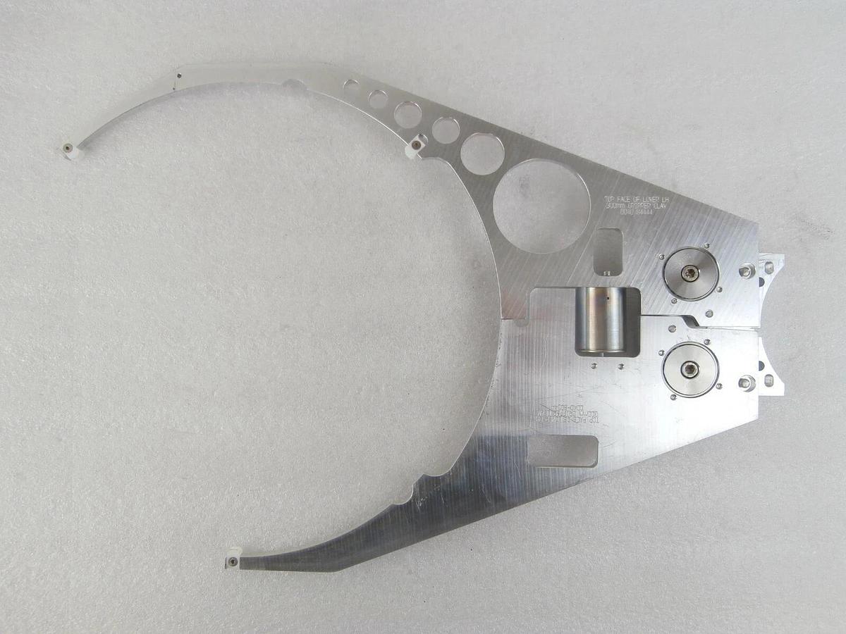 Used AMAT Applied Materials Lower 300mm Gripper Claw 0040-80144 0040-84444 Working