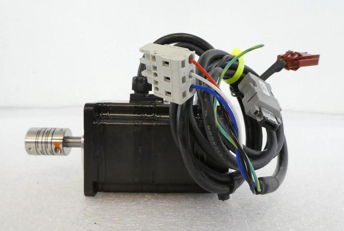 Used Yaskawa Electric SGMPH-01AAE-YA25 AC Servo Motor SIGMA-2 Lot of 2 Working