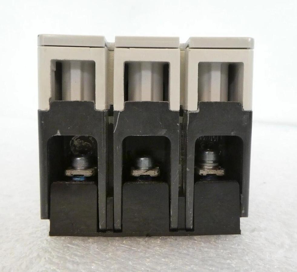 Used Eaton EGE3050FFG E125E 3-Pole Industrial Circuit Breaker Lot of 5 Working Spare