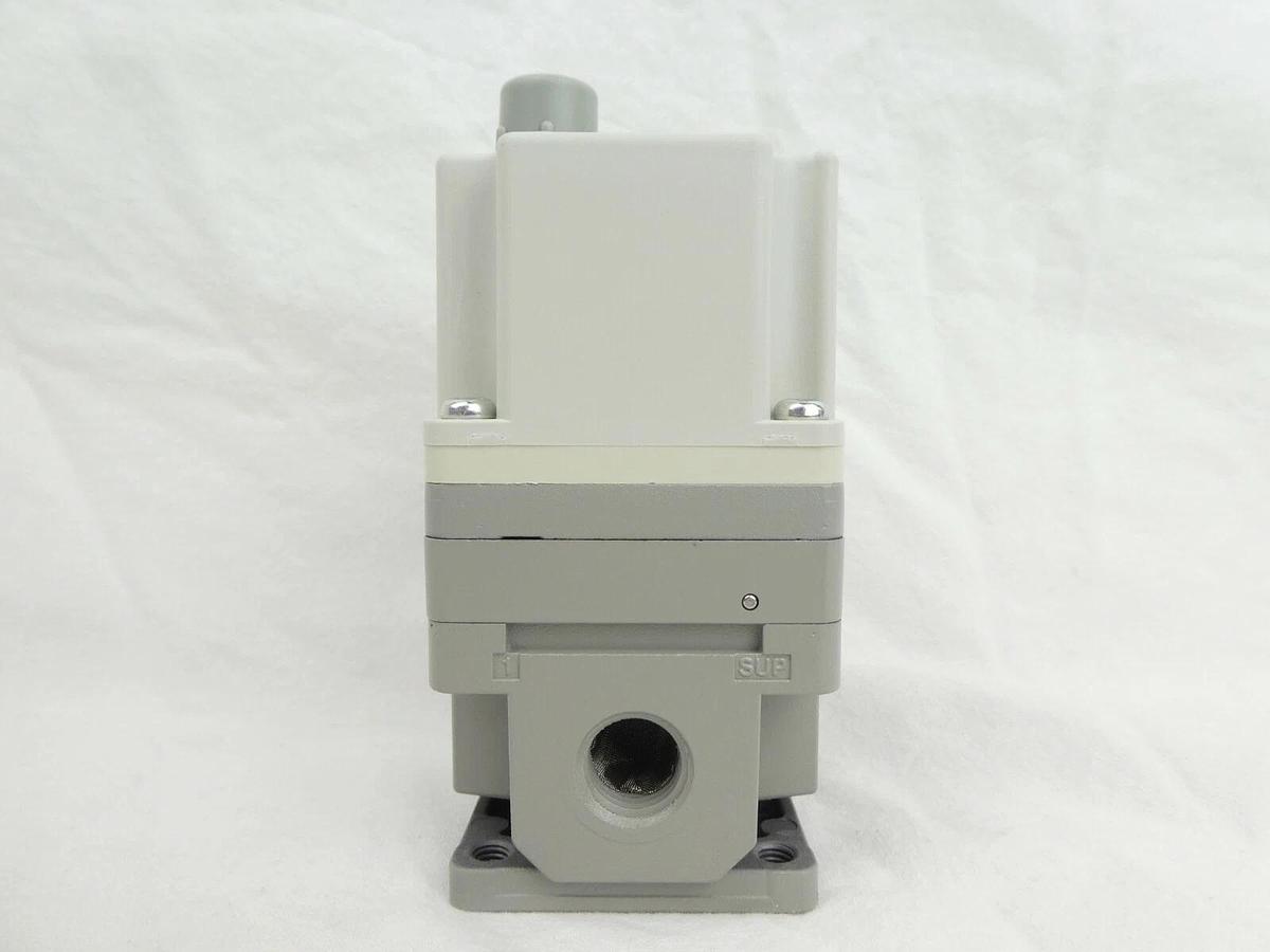 SMC ITV2030-31N2BN4 E/P Regulator ITV2000 New Surplus