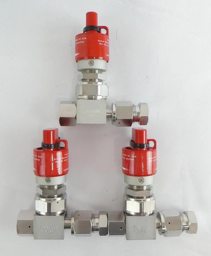 Used Fujikin 316L Manual Diaphragm Valve Reseller Lot of 9 Working Surplus