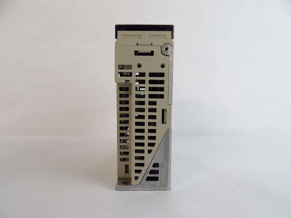 Used Yaskawa Electric SGDS-A3B12A Servo Drive SERVOPACK Lot of 15 Working Spare