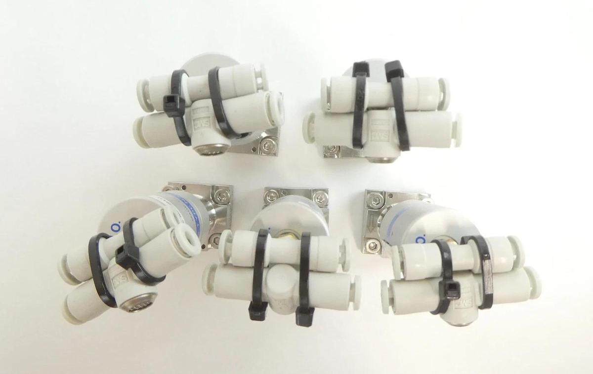 Fujikin FP-NSD-21-6.35UGC Metal Diaphragm Valve Reseller Lot of 16 New