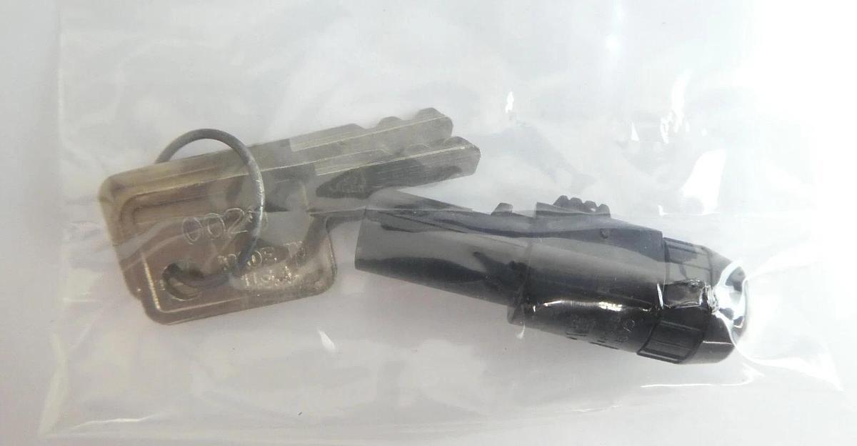Used Thermo Laser Science 337201-01 UV Air-Cooled Nitrogen Laser w/Key Working