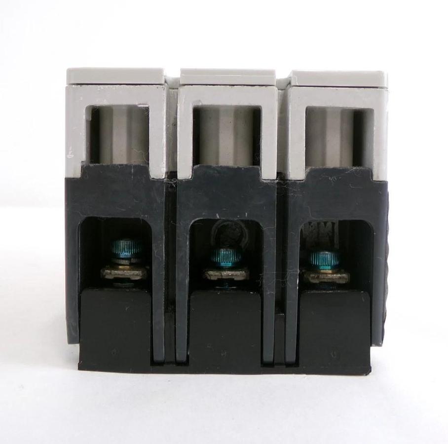 Used Eaton EGS3100FFG 3-Pole Industrial Circuit Breaker E125S Lot of 2 Working