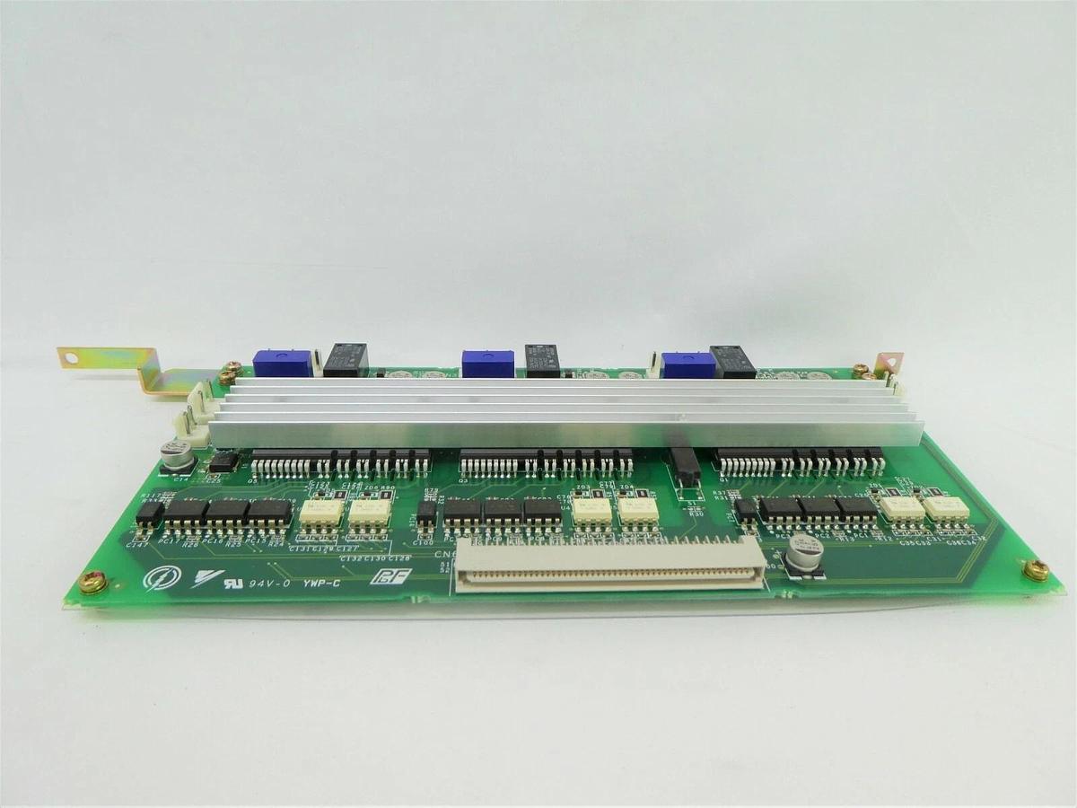 Used Yaskawa Electric SGDR-SDCCA01 Robot Controller PCB Card F352768-1 Nikon Working